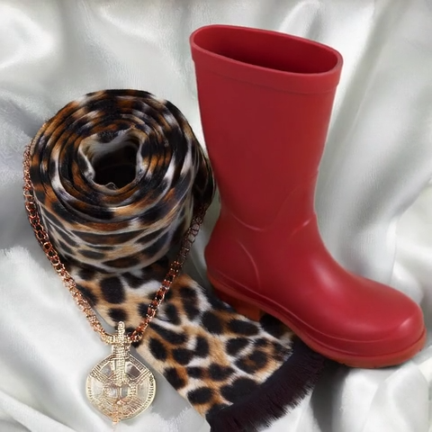 result: scarf, necklace, accessories